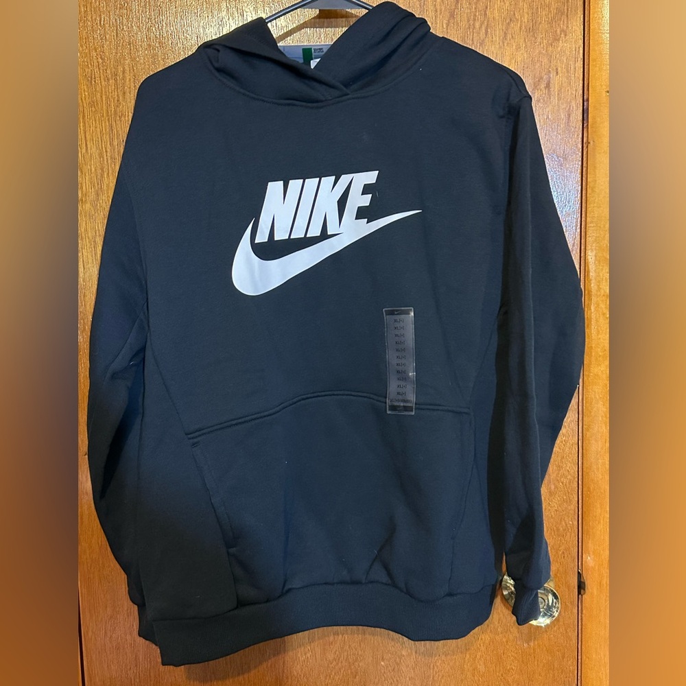 Nike Sportswear Club Fleece Big Kids' Hoodie- black XL+(could fit Women’s XS-S)